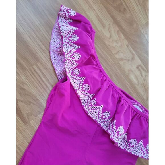 One-Shoulder Ruffled One-Piece M  - Picture 4 of 8